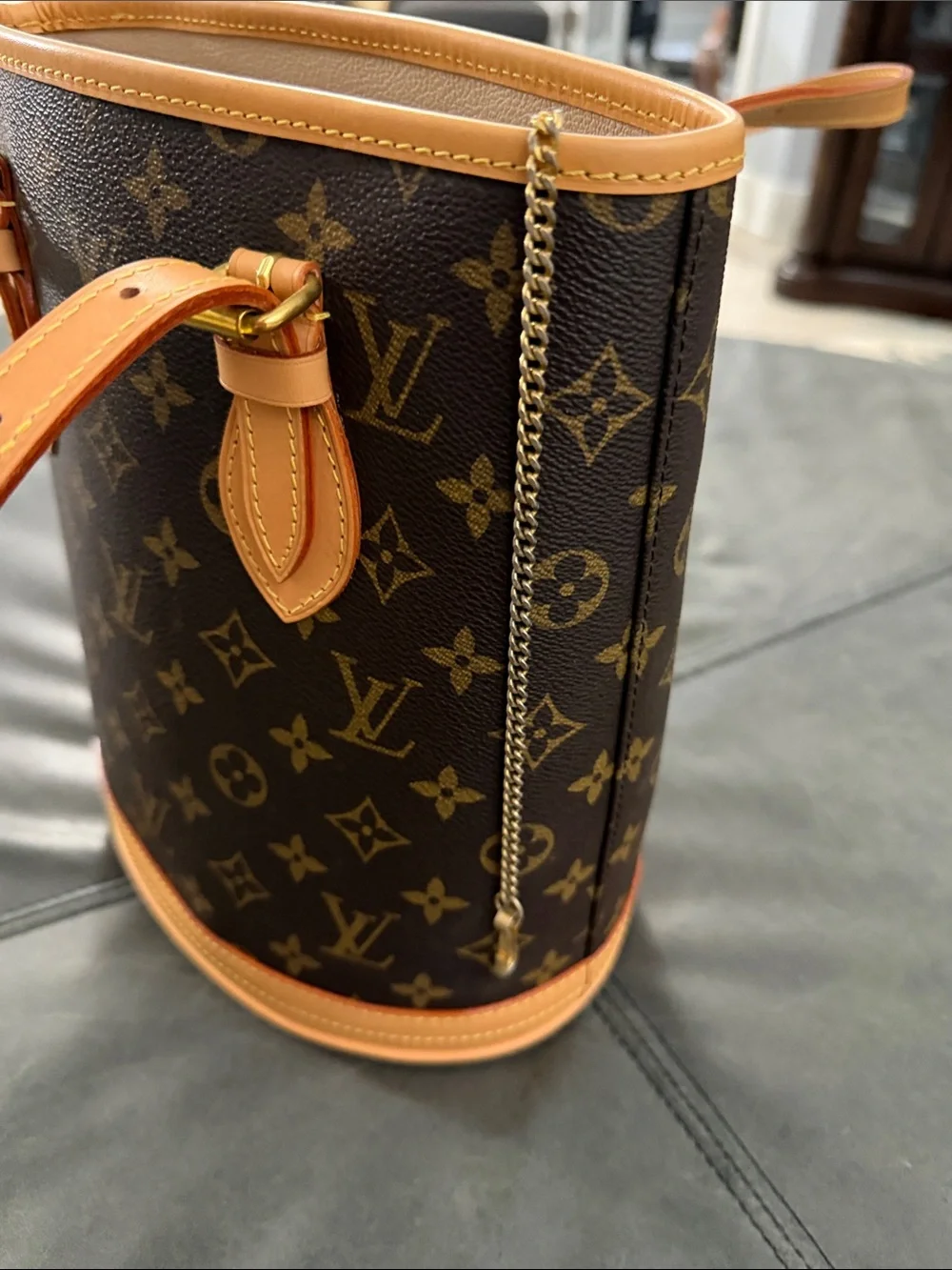 Louis Vuitton Petite Monogram Canvas Bucket Bag 23